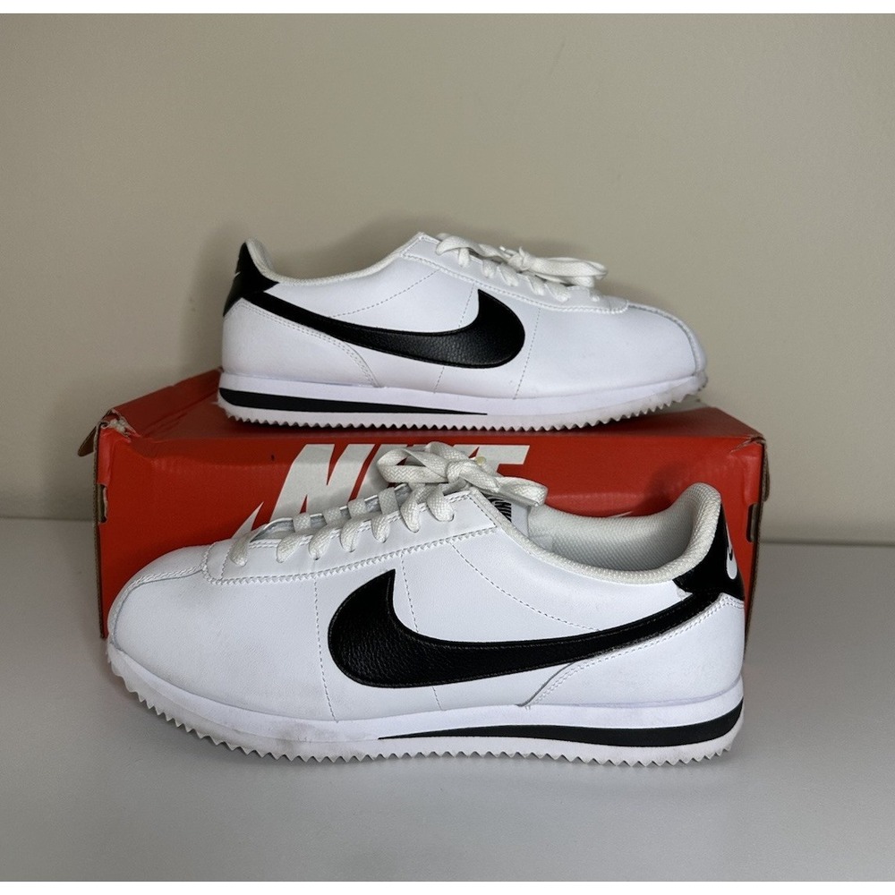 Nike Cortez Men Shoe Size 9.5 Style: DM4044-105